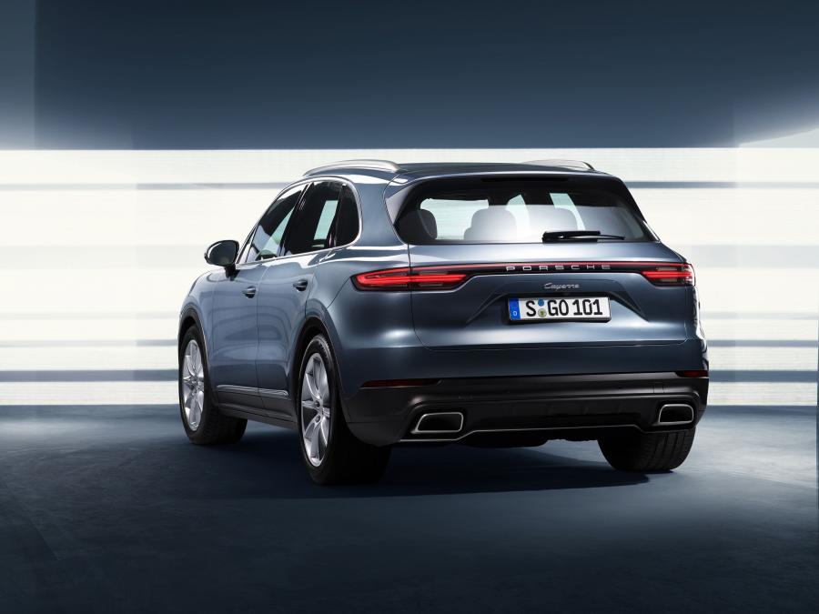  Porsche Cayenne 2017 года  (WW) (фото 27 из 41)